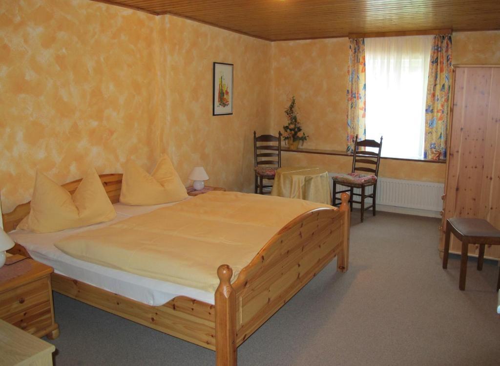 Hotel Garni Hauth Бернкастель-Кюс Номер фото